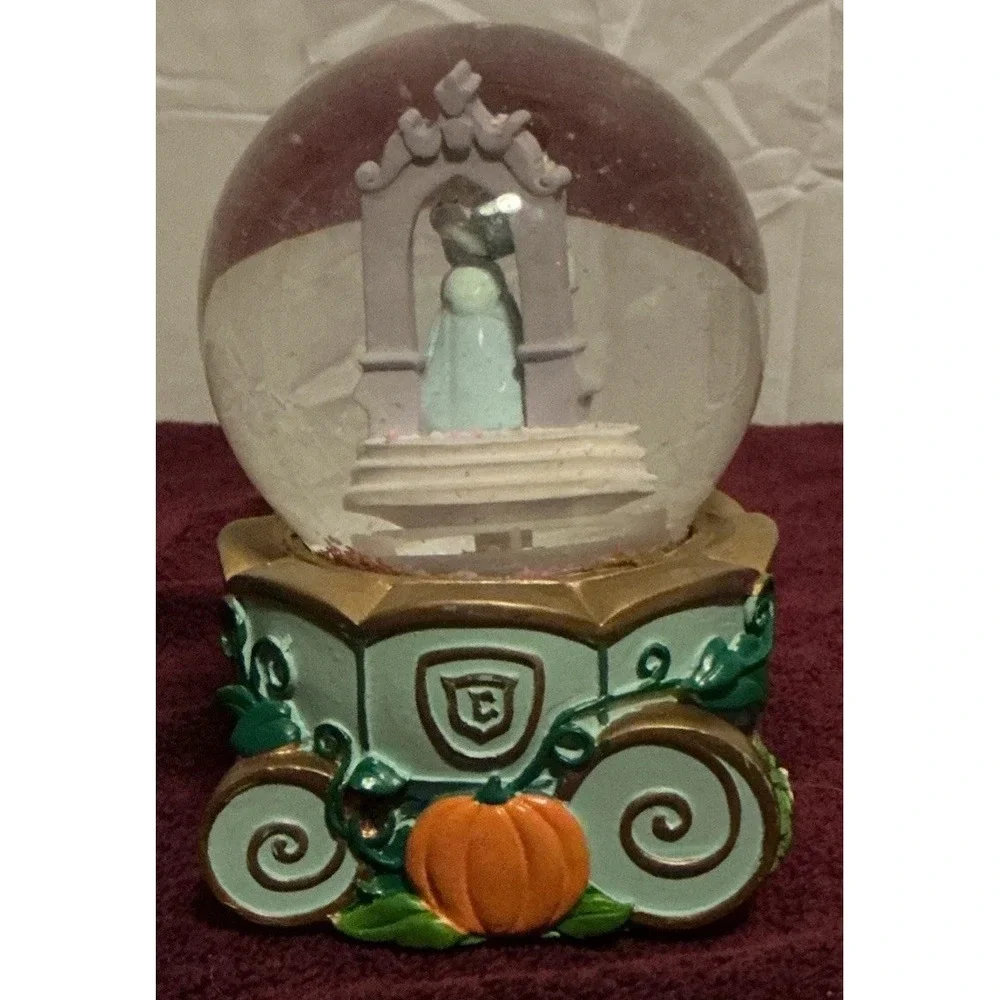 Disney‎ Cinderella And Prince Charming Musical With Swirling Snow Globe, Tested